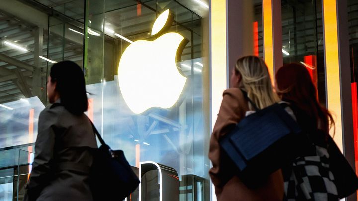 Apple Pulls China’s Top Gay Dating Apps After Government Order